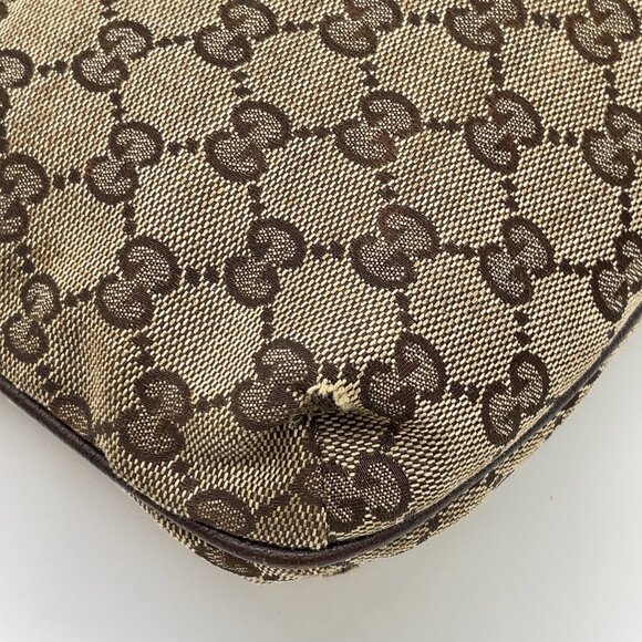 Authentic Gucci Monogram Flat Canvas/Leather Crossbody Messenger Bag - Picture 16 of 17